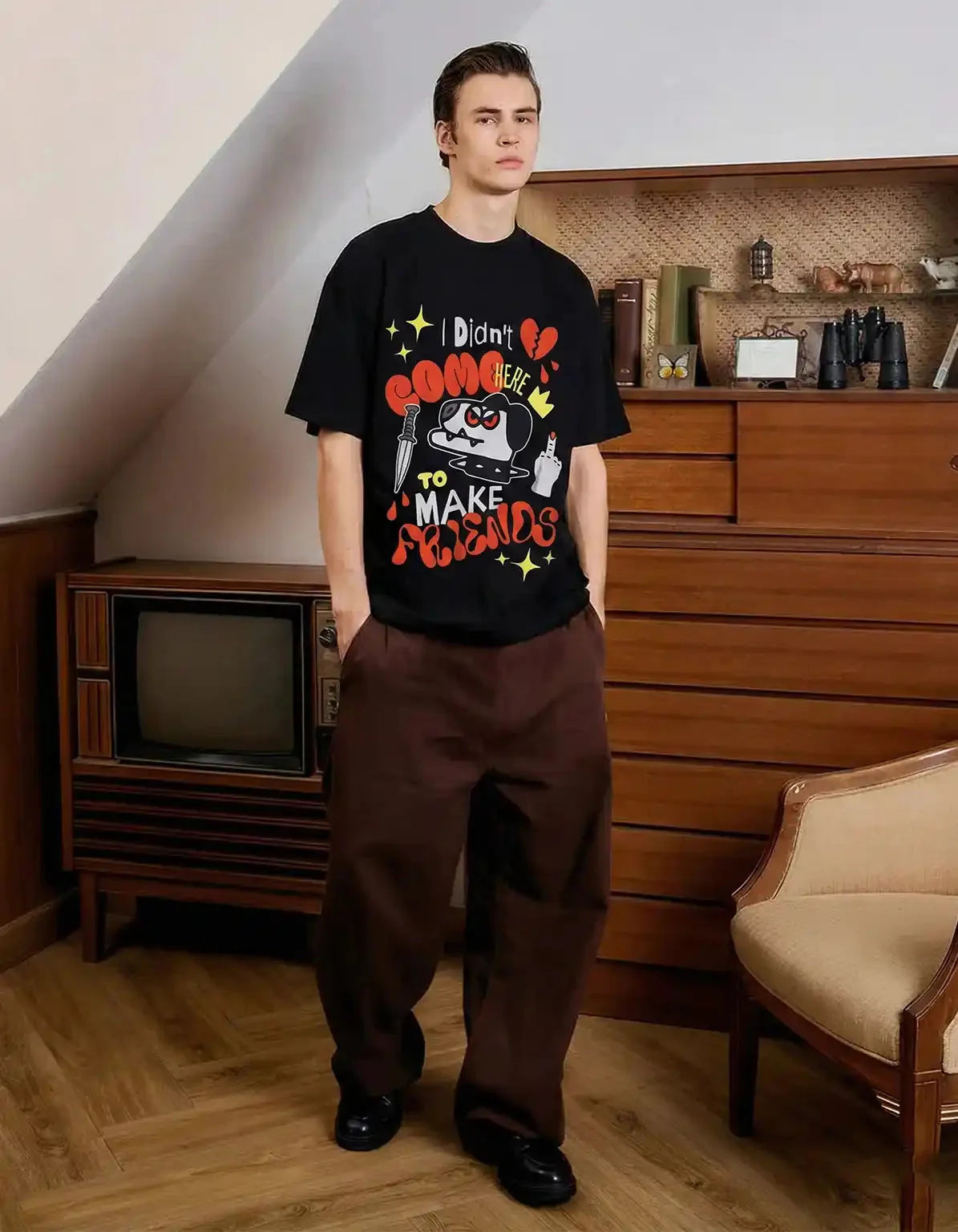 NO FRIENDS - OVERSIZED T-SHIRT  Oversized Tshirts